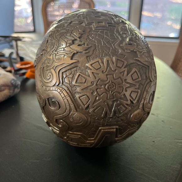 Aztec-Inspired Bronze Skull Sculpture - Picture 3 of 6